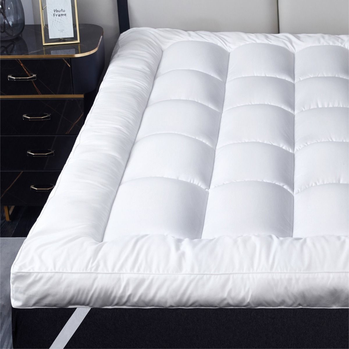 10cm Thick Microfiber Mattress Topper Hotel Quality Enhancer With Corner Straps
