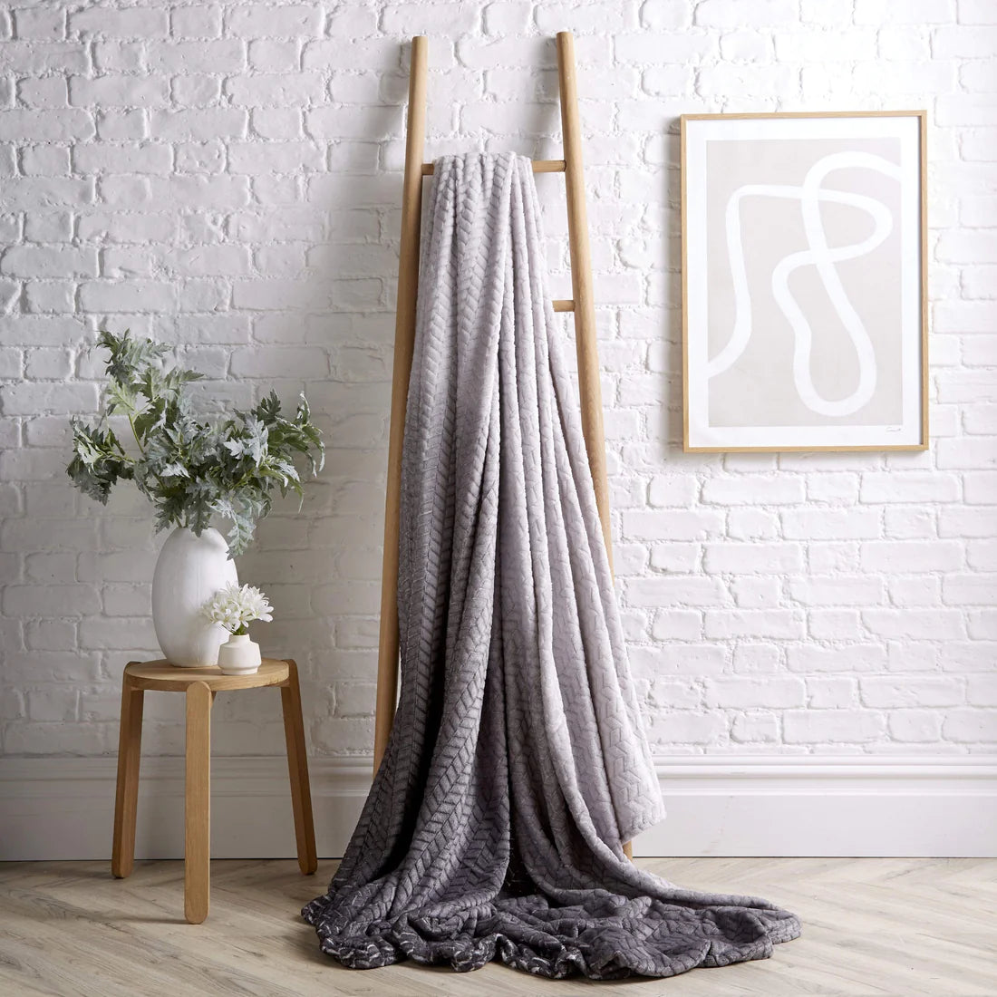 All Season Throw Blankets Cozy Chunky Soft Fleece Throws Cuddling Sofa Bed Luxury Gift Blanket