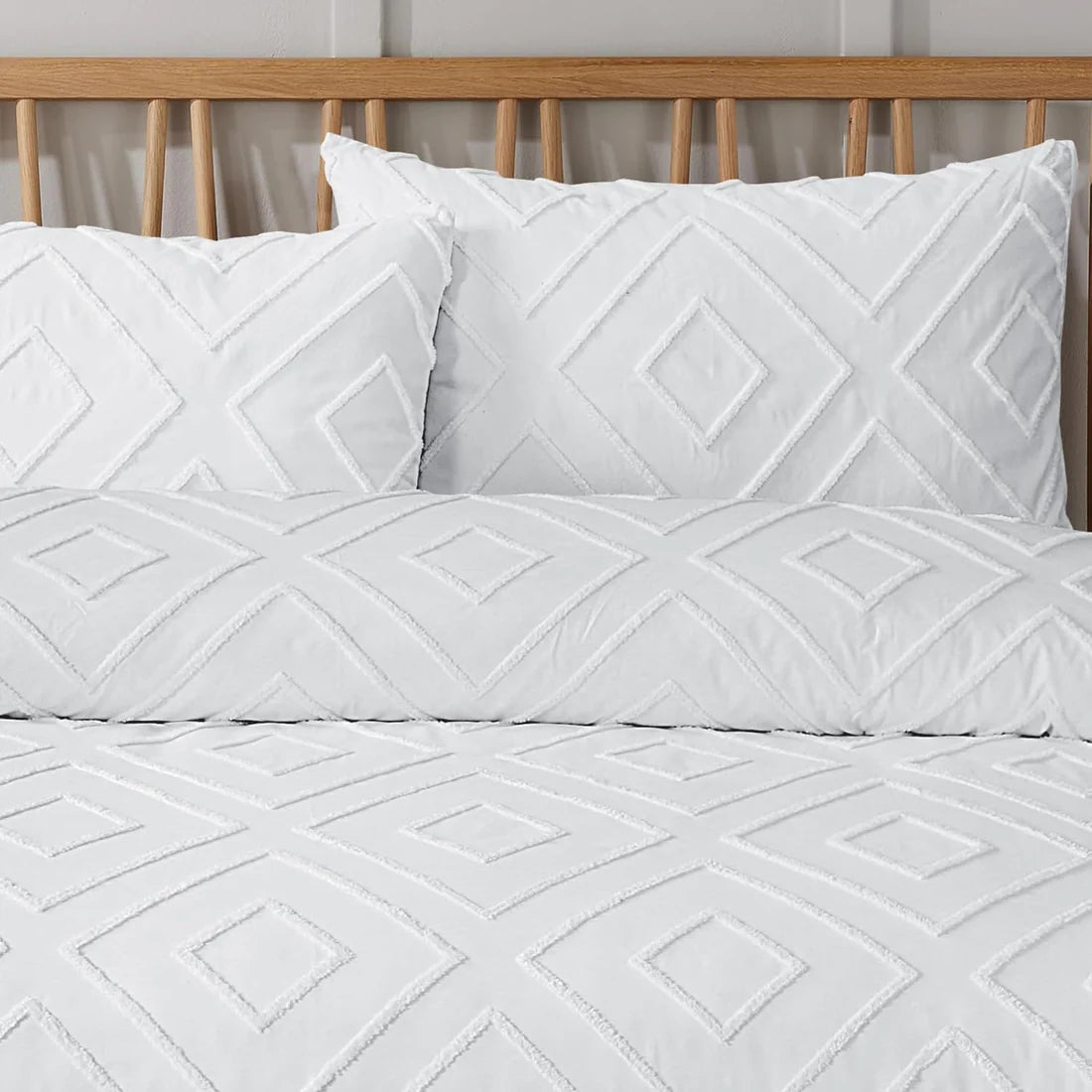 Unique Duvet Quilt Cover Set with Pillowcases, Luxury With Tufted Design Bedding Set