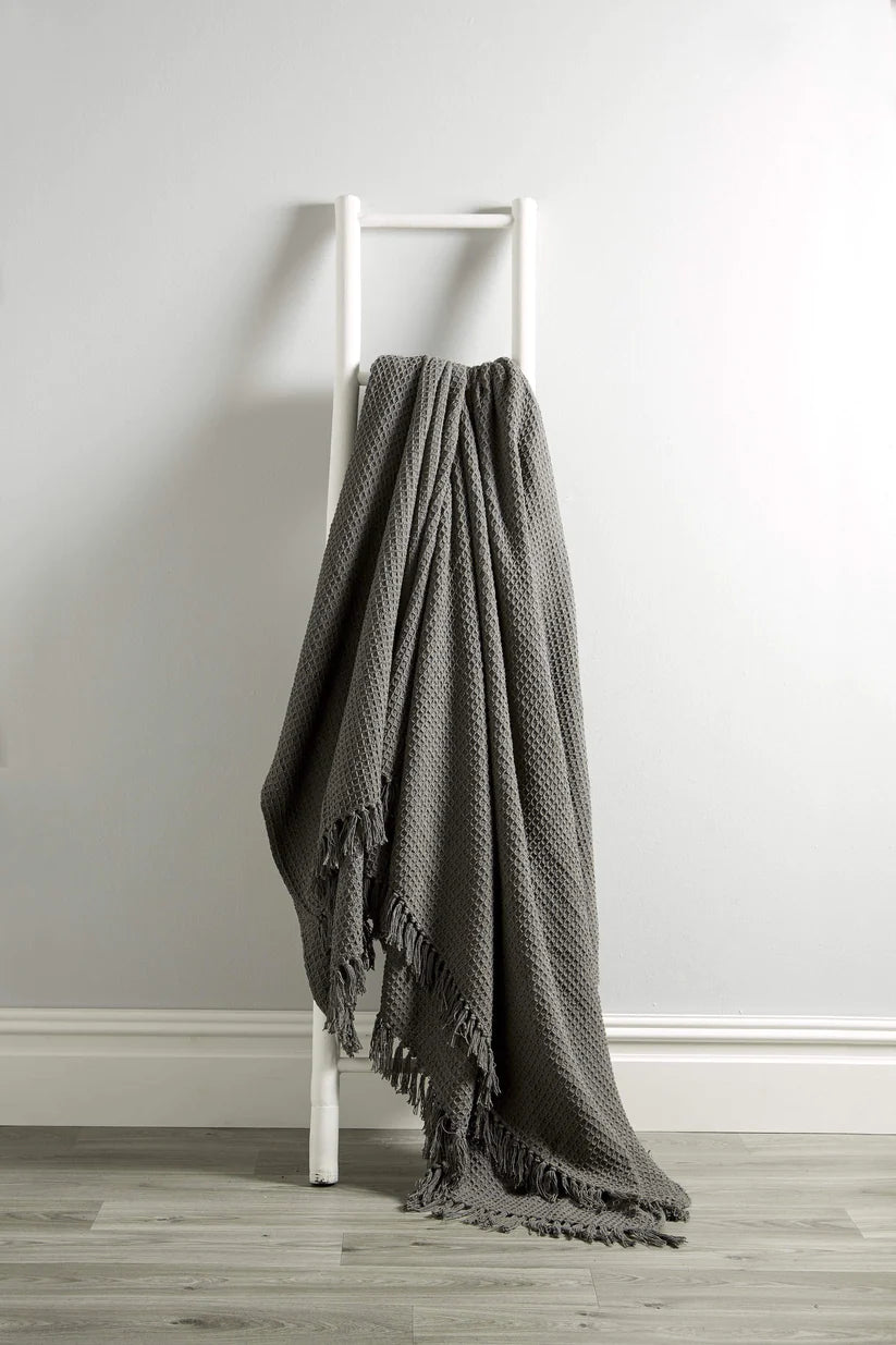 Knitted Throw 100% Cotton Blanket Perfect for Snuggling On Sofa Bed Soft Warm & Irresistibly Chic Blankets Throw